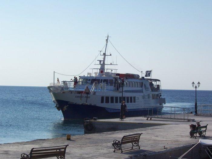 Fähre Agia Marina