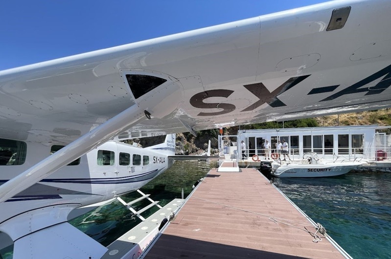 Die Wasserflugzeug-Infrastruktur im Hafen von Linaria auf Skyros, die laut lokalen Behörden für den kommerziellen Betrieb bereit ist.