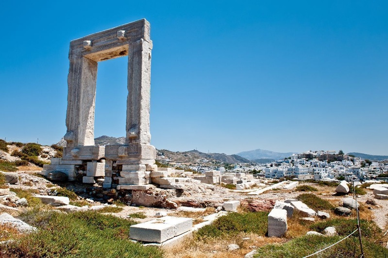 naxos1.jpg