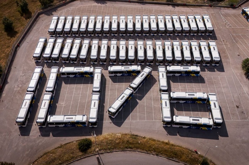 OSY strebt bis 2027–2028 insgesamt fast 1.700 neue Busse für das öffentliche Nahverkehrsnetz von Athen an, da nun die zweite Phase des Flottenerneuerungsprogramms anläuft. Bildquelle: OSY
