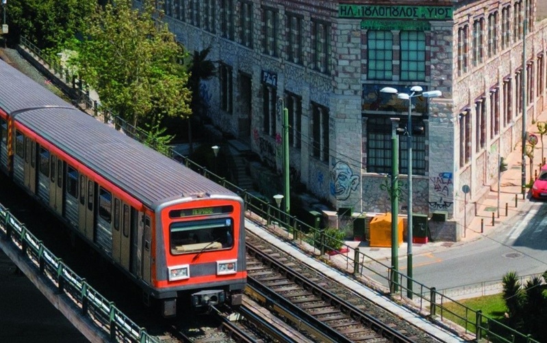 Train-STASY-1.jpg