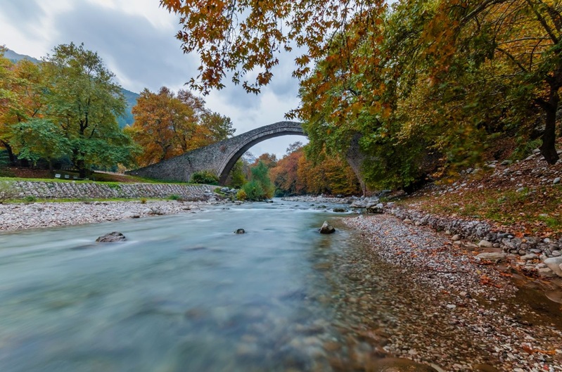 Die Steinbrücke von Pyli