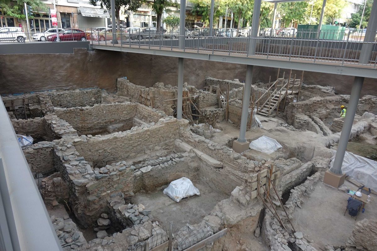 Die archäologische Stätte in der Nähe der U-Bahnstation Agia Sophia