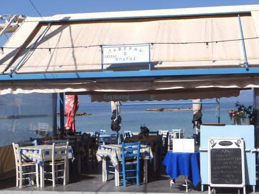 „O Batis“: Das historische Grillrestaurant, das die Geschmäcker und Erinnerungen an Ägina geprägt hat
